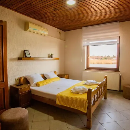 Alexandar Gasthof Palić